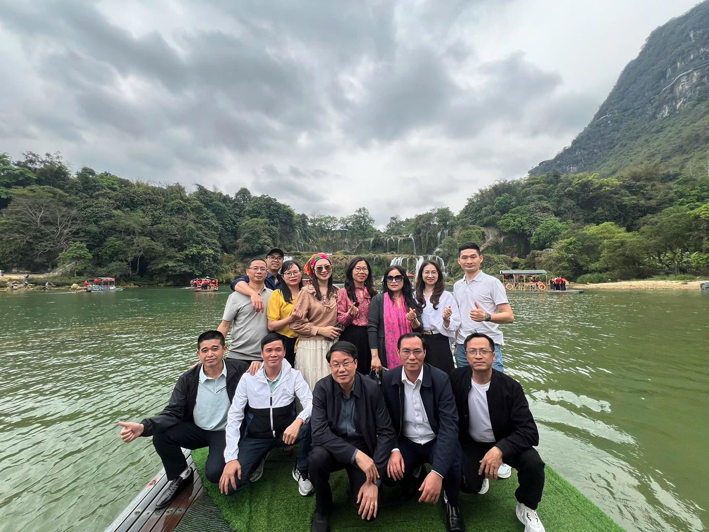 Bí Quyết Đặt Combo Du Lịch Cao Bằng Tiết Kiệm