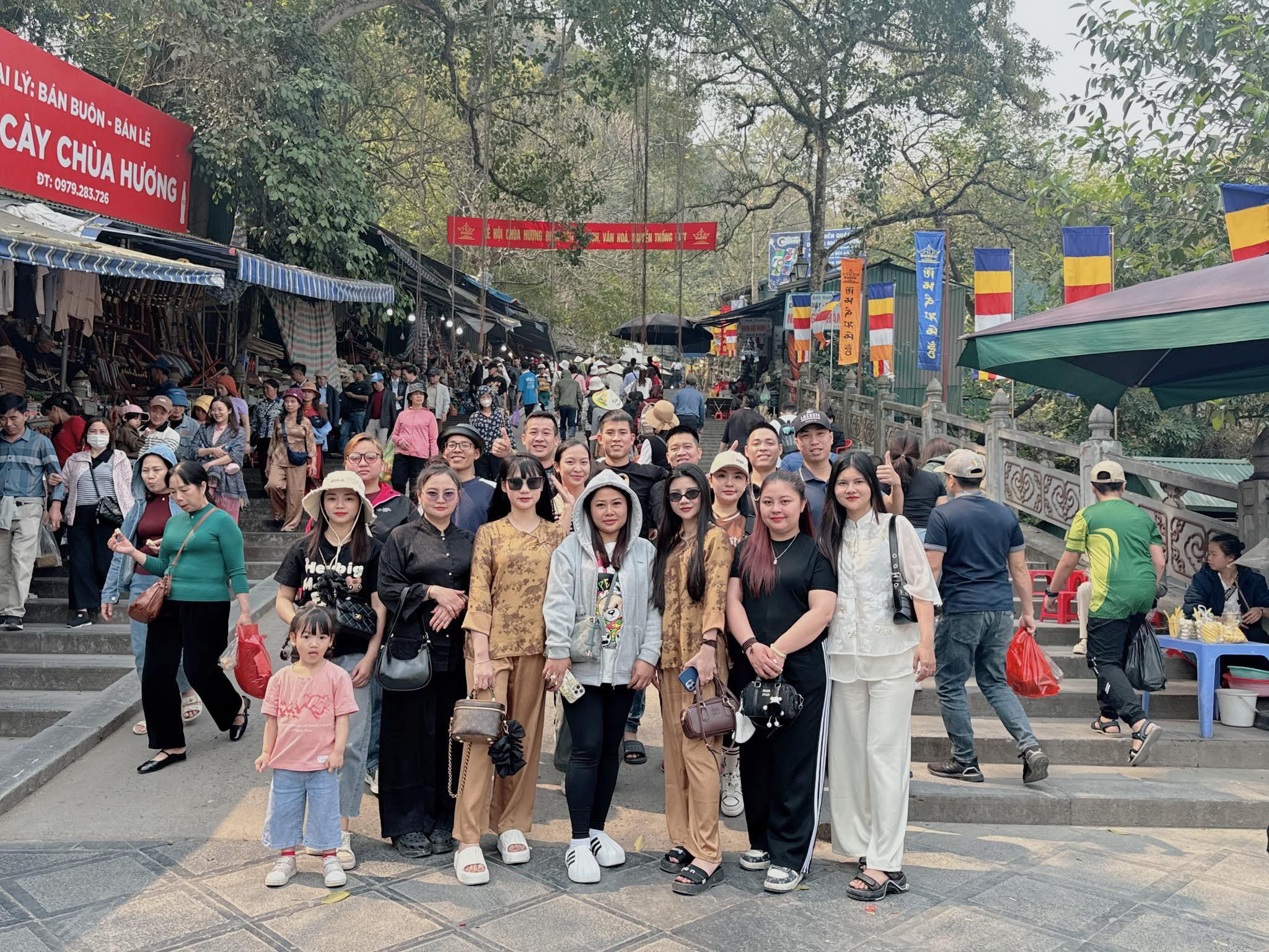 Top Những Địa Điểm Sống Ảo Đẹp Nhất Khi Tới Du Lịch Chùa Hương