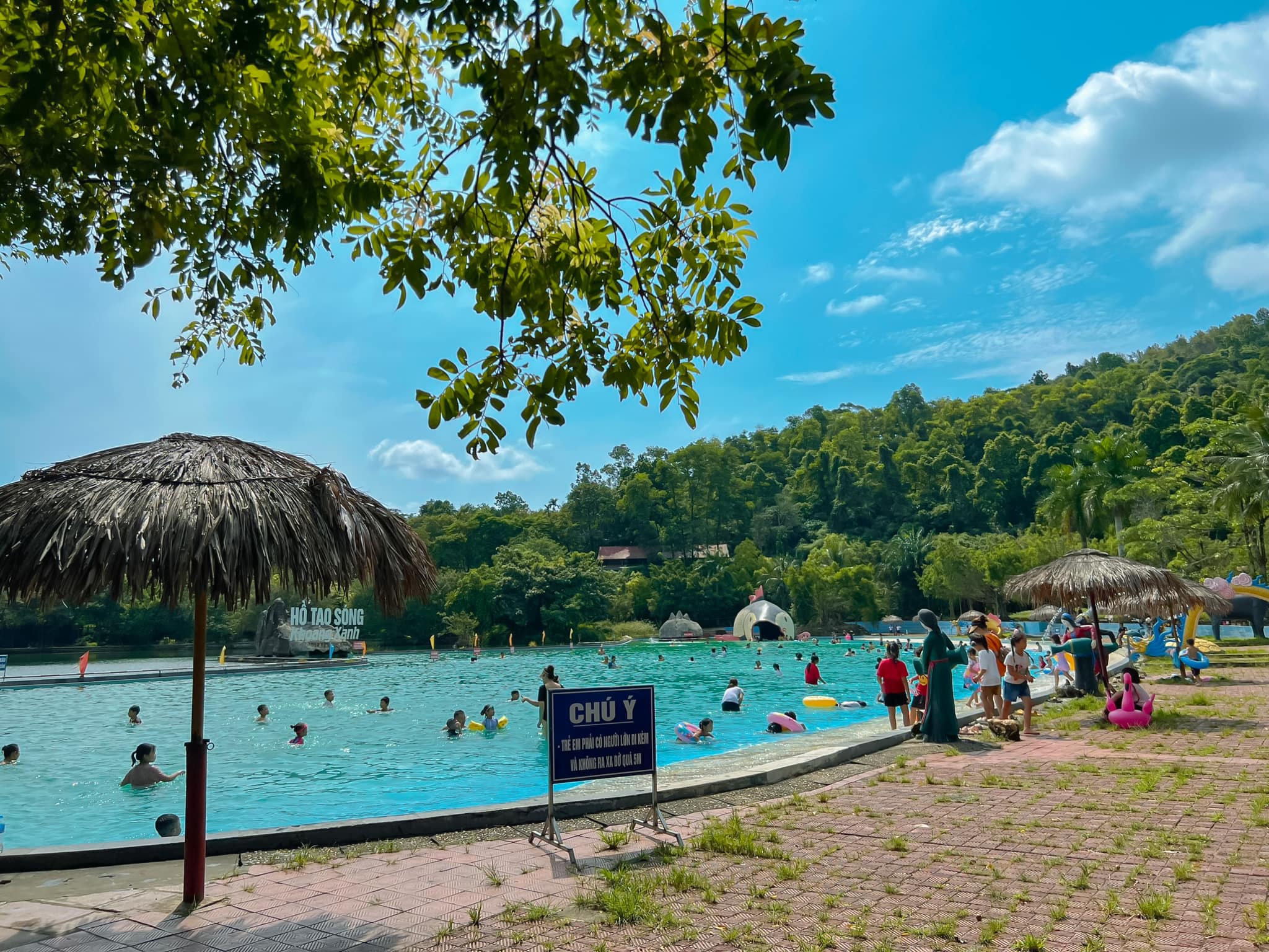 Trọn Gói 460k – Tận Hưởng Hành Trình Khoang Xanh Suối Tiên 1 Ngày